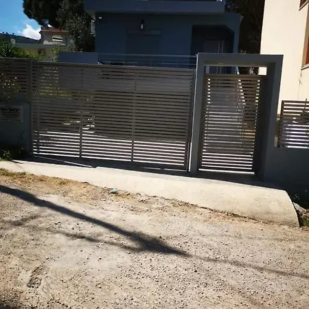 Rent A Dana Porto Rafti